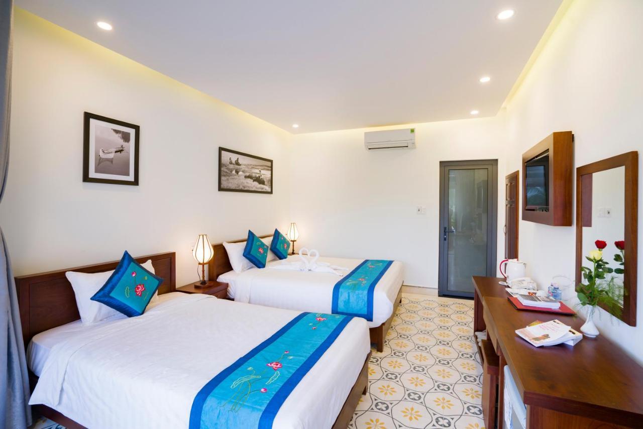 River Waves Villa Hoi An Exterior photo